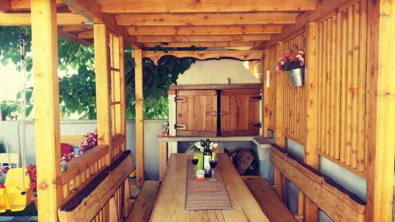 Apartmani Mersol Nin Esterno foto